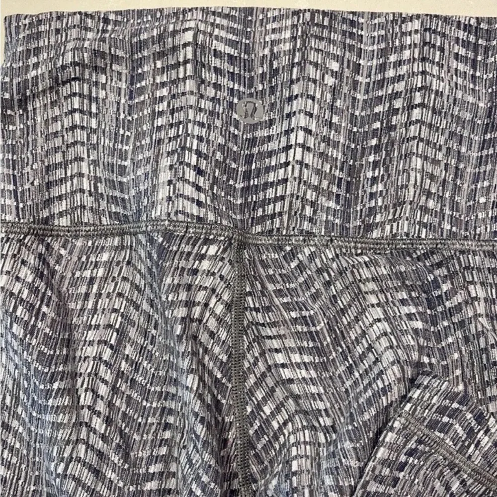 Lululemon Women’s Wunder Under Leggings Size 4